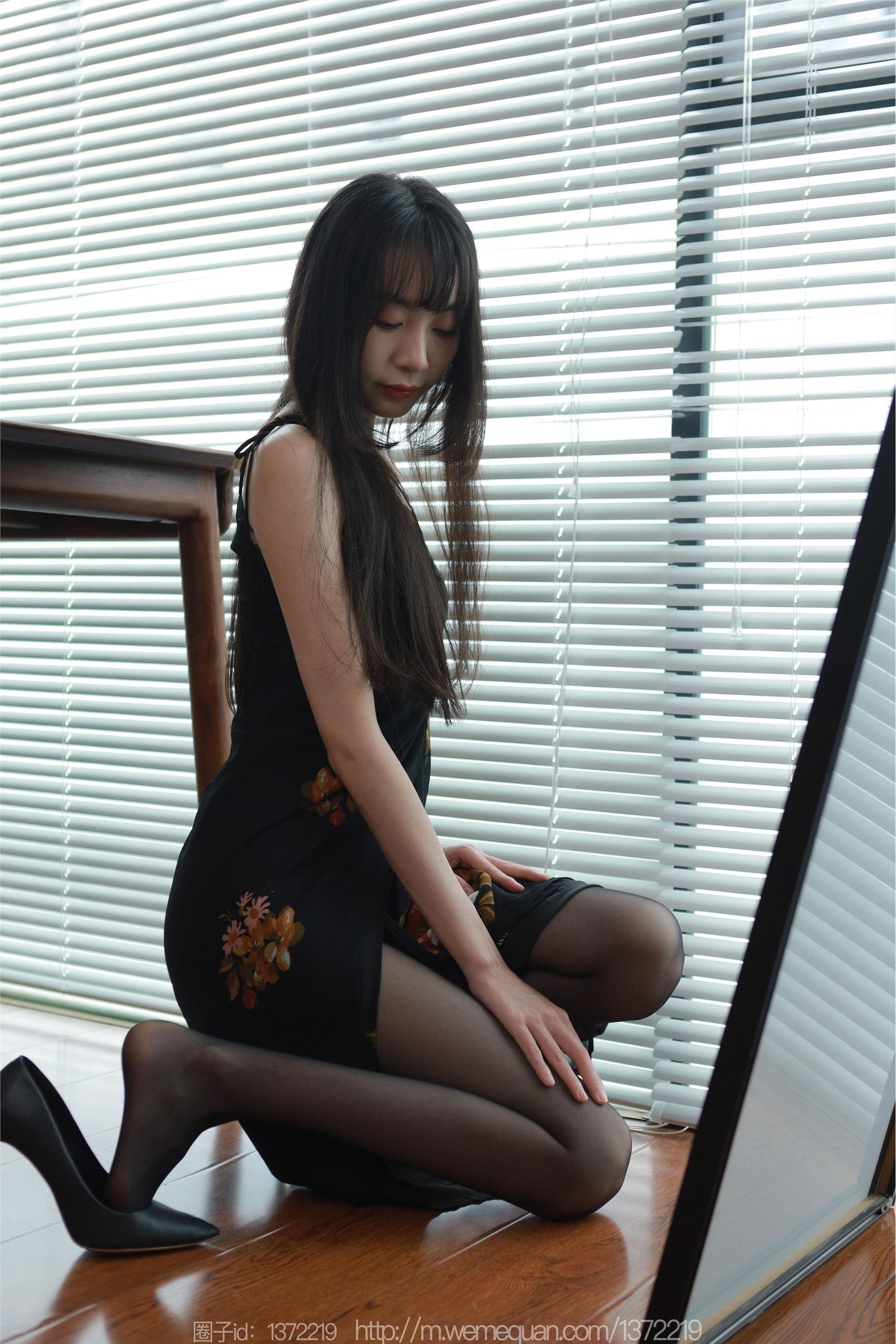 IESS异思趣向  2023.04.28 丝享家 1435 团团《黑色高跟鞋》